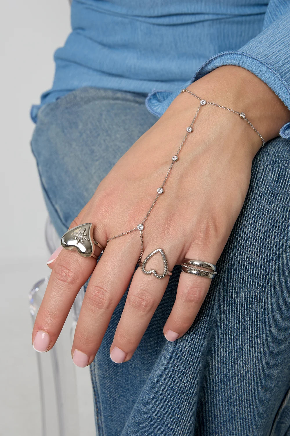 Rosalie Handchain