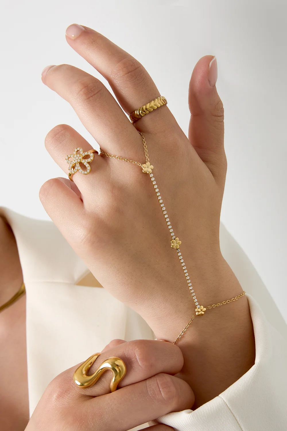 Stella Handchain